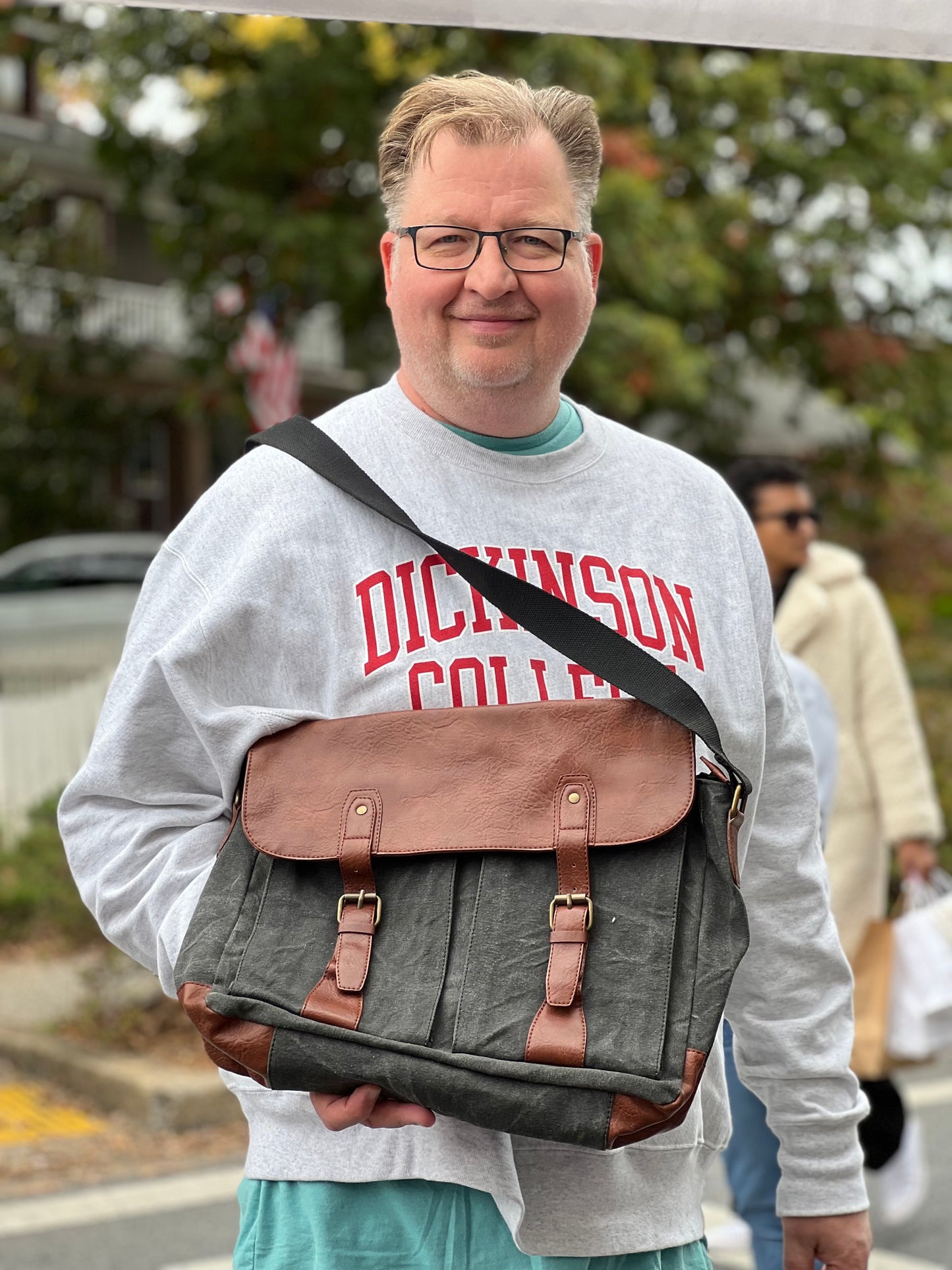 Rugged Black Canvas Messenger Bag