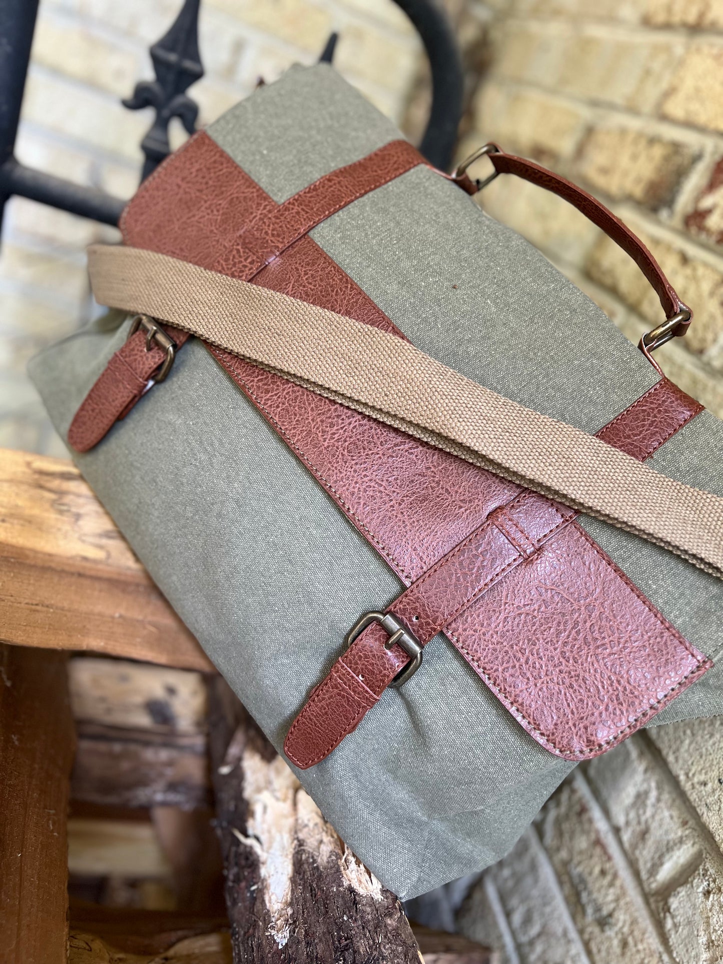 Rugged Moss Messenger bag