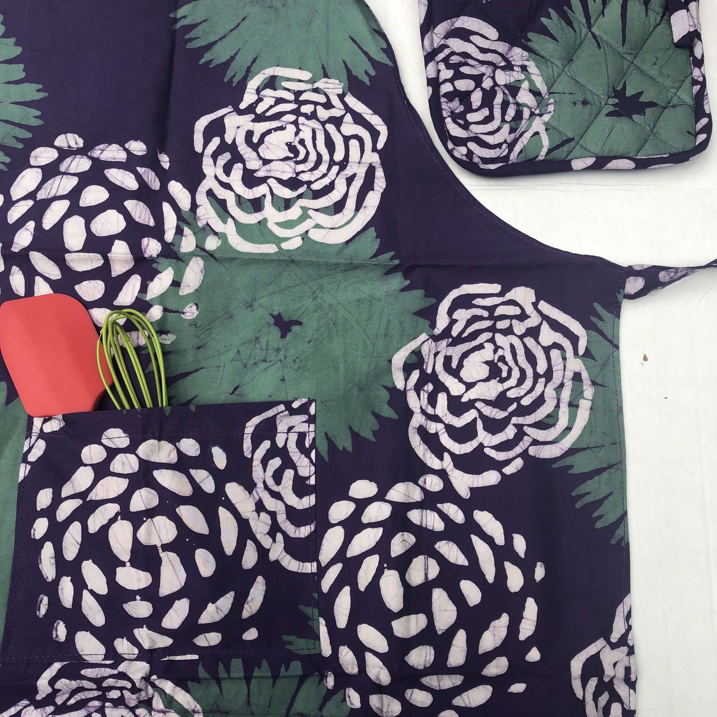 Sustainable Aprons for the Chefs