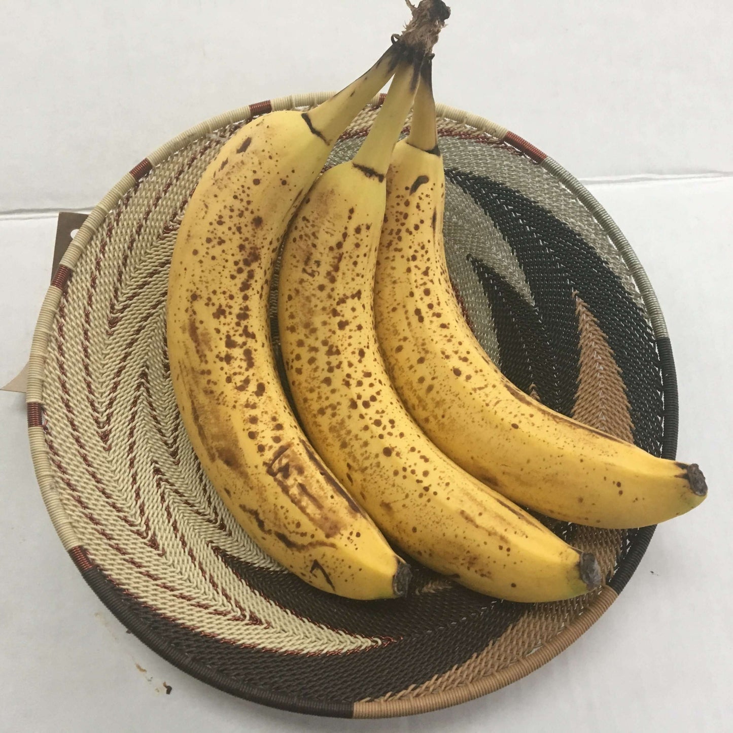 Brilliantly Colorful Telephone Wire Platters