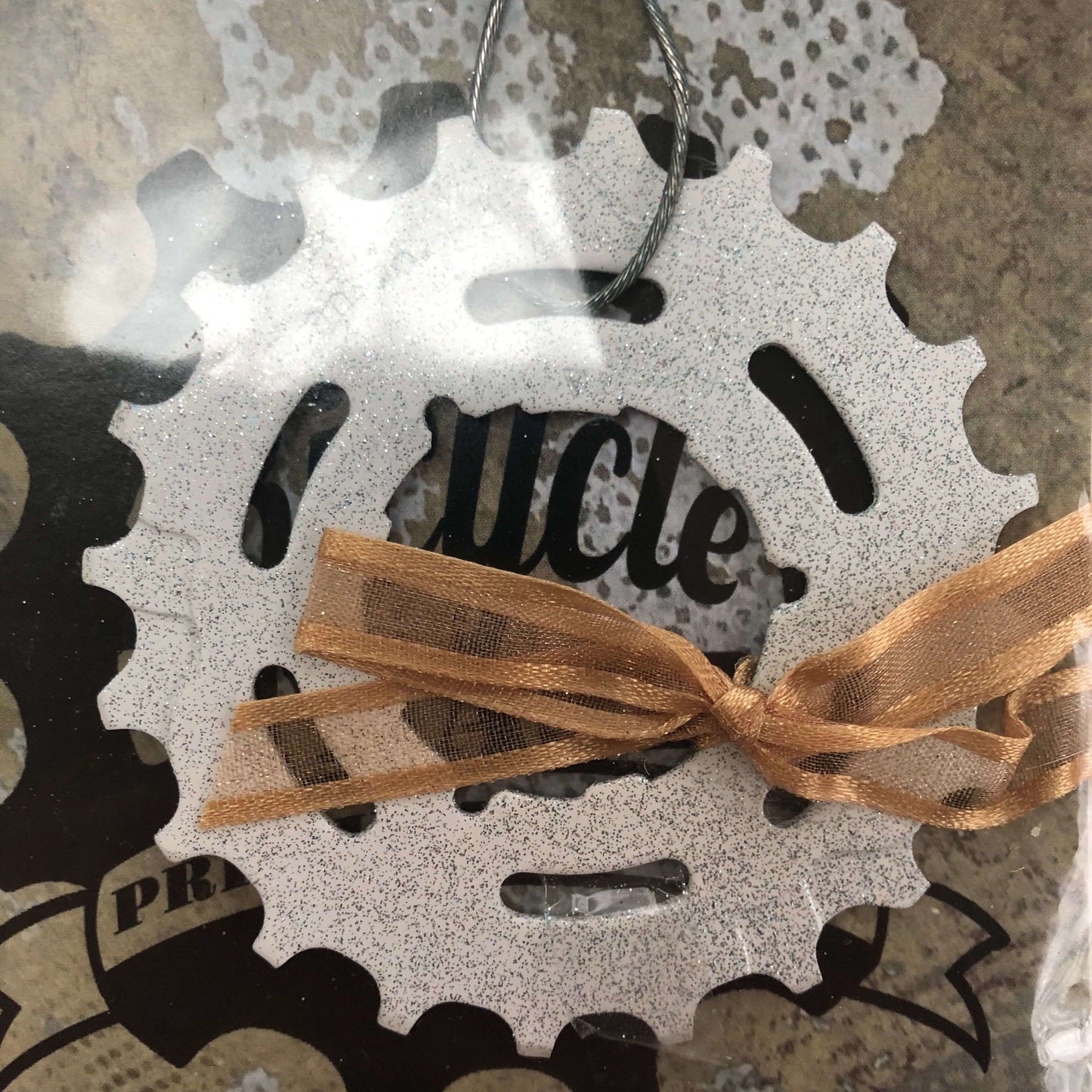 Gear Holiday Flakes